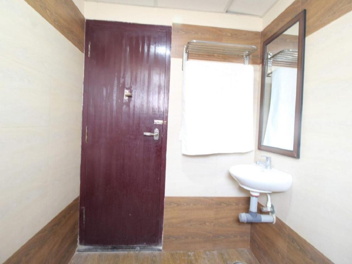 E S Residency Hotel Theni Exterior photo